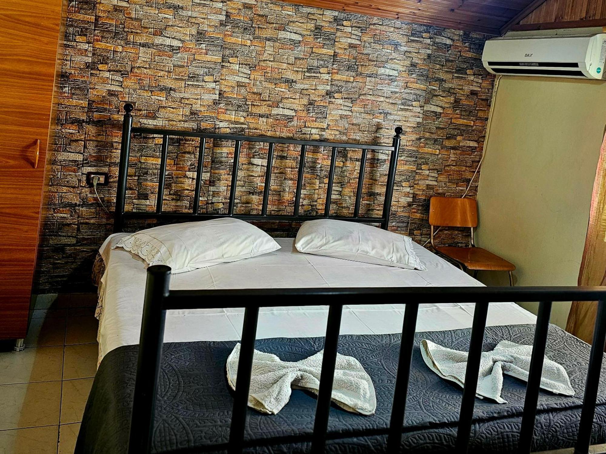 Dafina Hotel Tirana Bagian luar foto