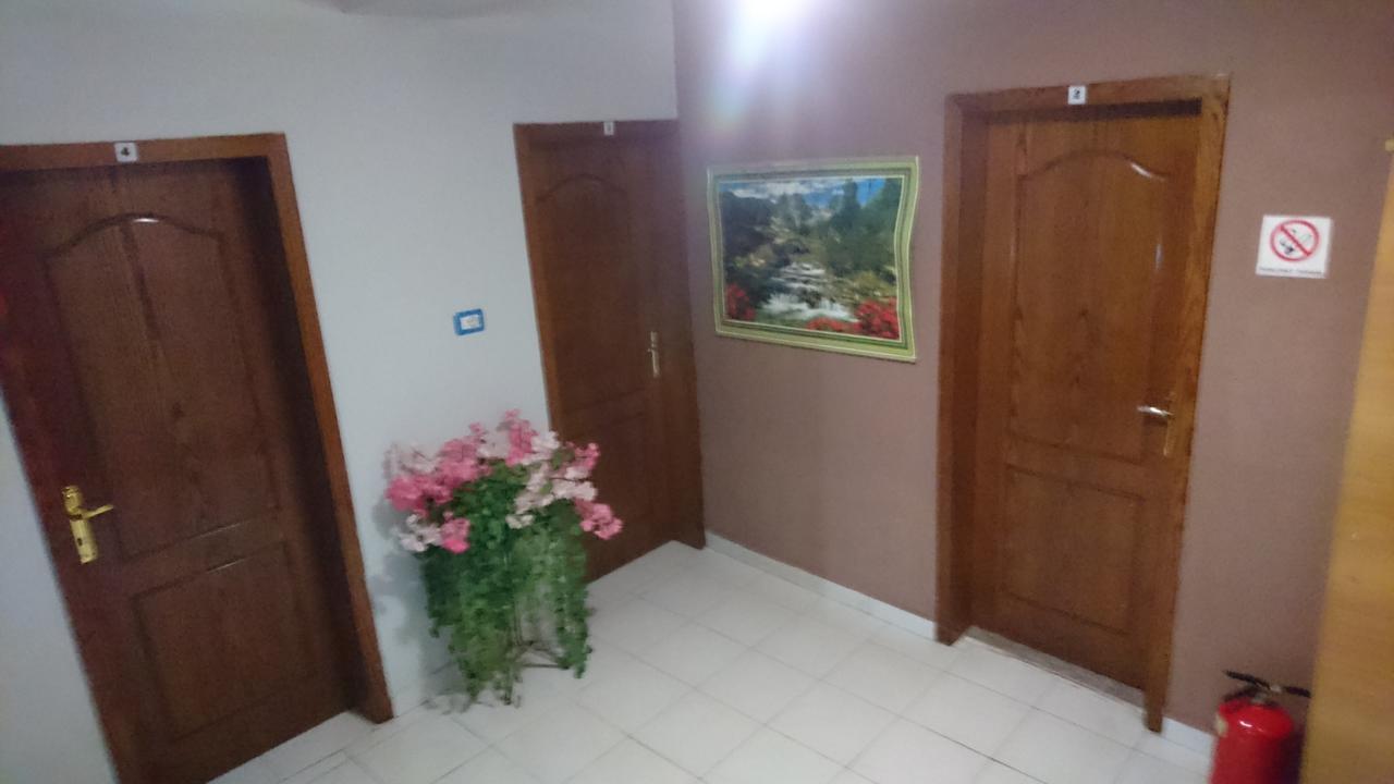 Dafina Hotel Tirana Bagian luar foto