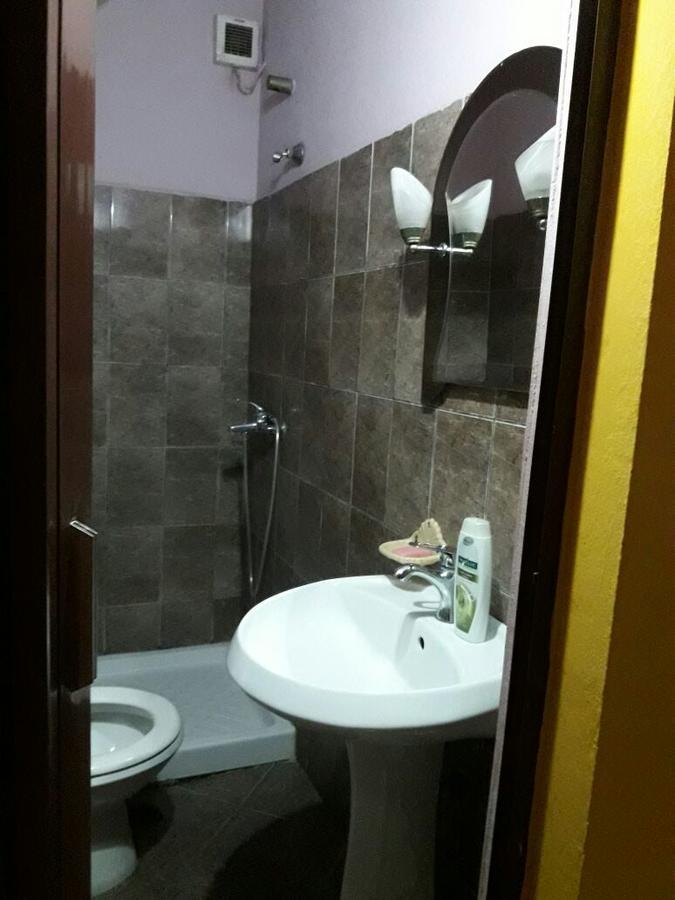 Dafina Hotel Tirana Bagian luar foto