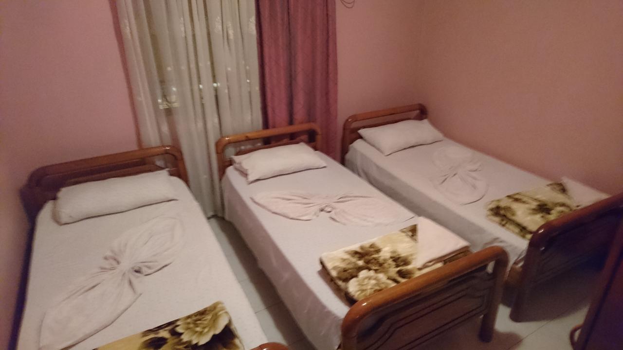 Dafina Hotel Tirana Bagian luar foto